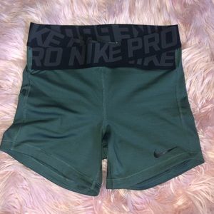 Nike pro intertwist compression shorts